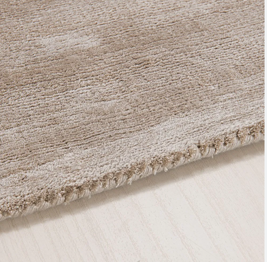 TAPETE VISCAYA LISO 1,50 X 2,00 UNICO/MARFIM-7899967074062