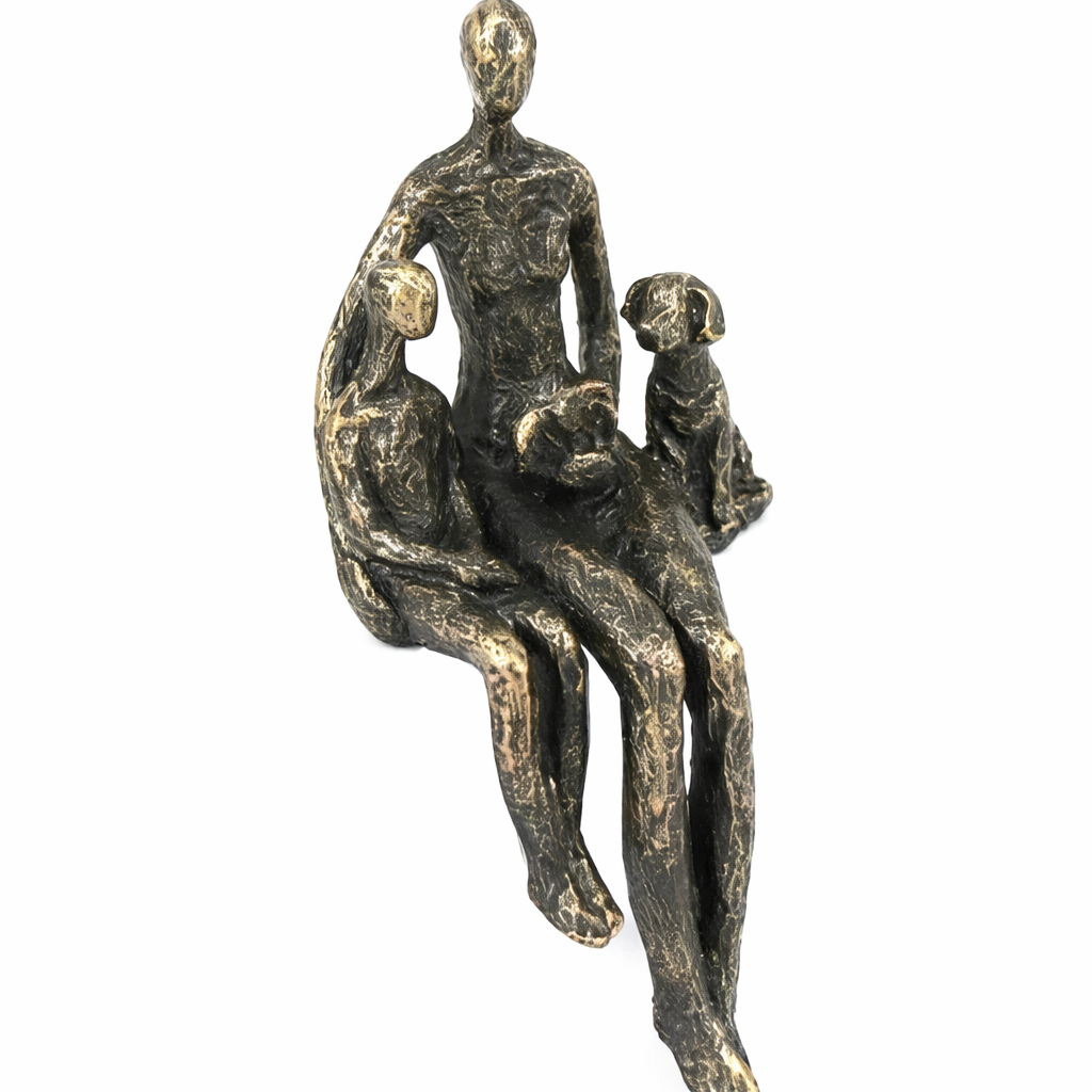 21761 ESCULTURA RESINA FAMILIA SENTADA 11,5X9X24CM