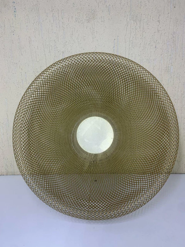 CENTRO DE MESA EM METAL
